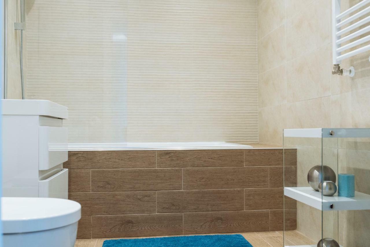 شقة Luxury Flat 9 Near Metro بوخارست المظهر الخارجي الصورة